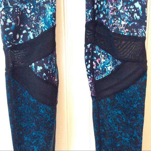 Gaiam women’s activewear leggings, size small - Picture 3 of 5